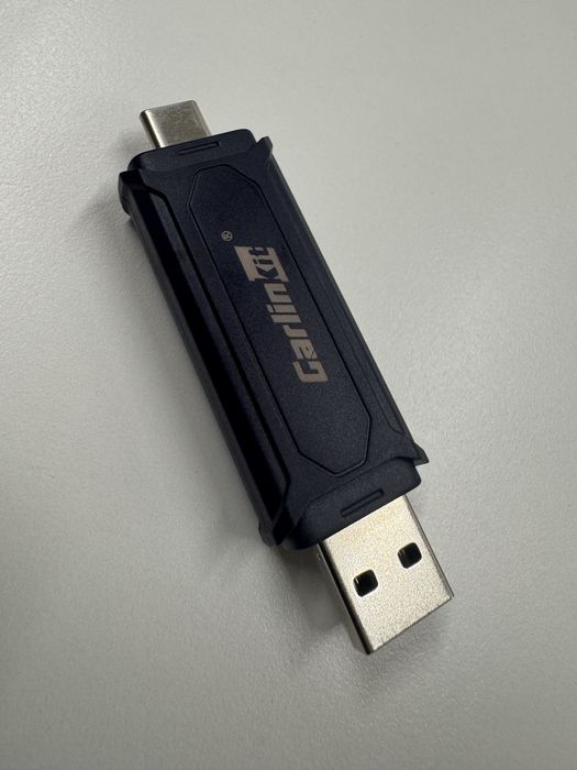 Безпроводной CarPlay адаптер