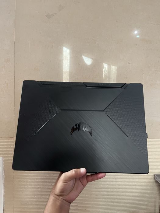 Продам игравой ноутбуе asus tuf gаming