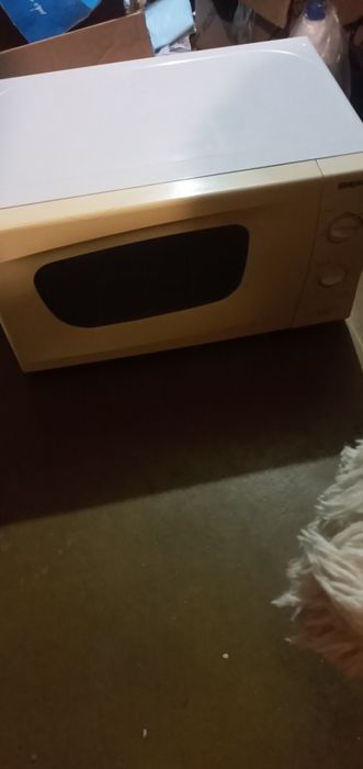 Продам микроволновку б/у 10 тыс