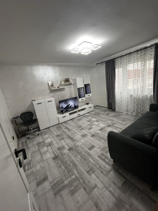 Apartament 2 camere renovat si mobilat complet decomandat