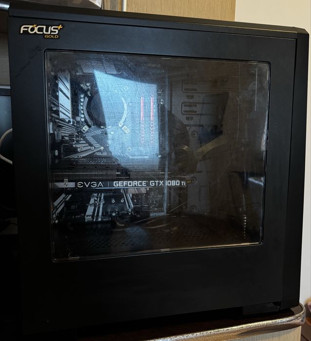 Pc gaming i5-9600k | 16 gb Ram | GtX 1080 ti 11gb EVGA