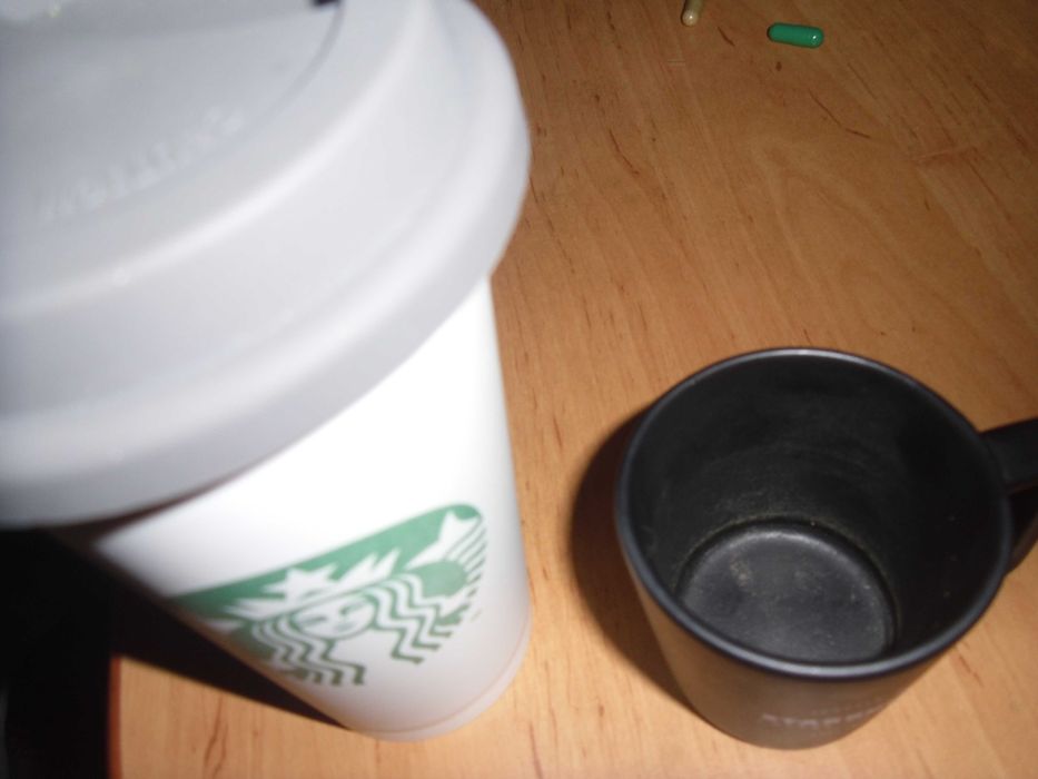 Set Starbucks cani  .mari