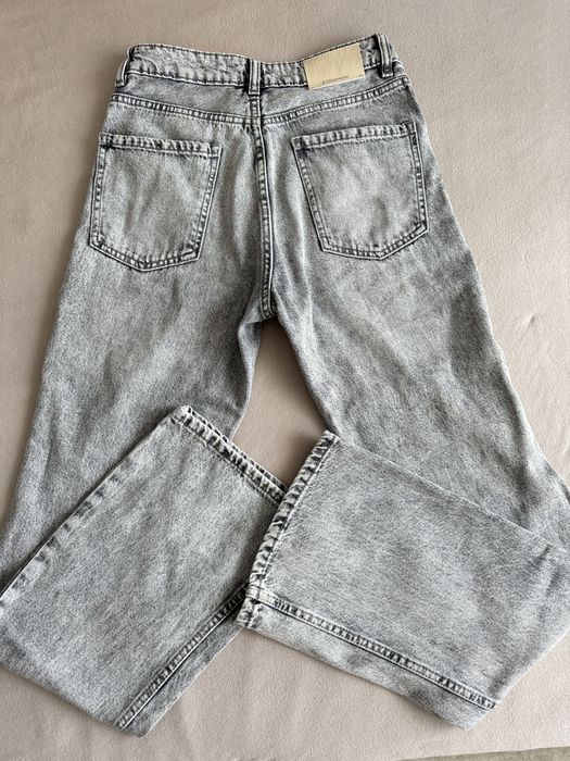Blugi Stradivarius D72