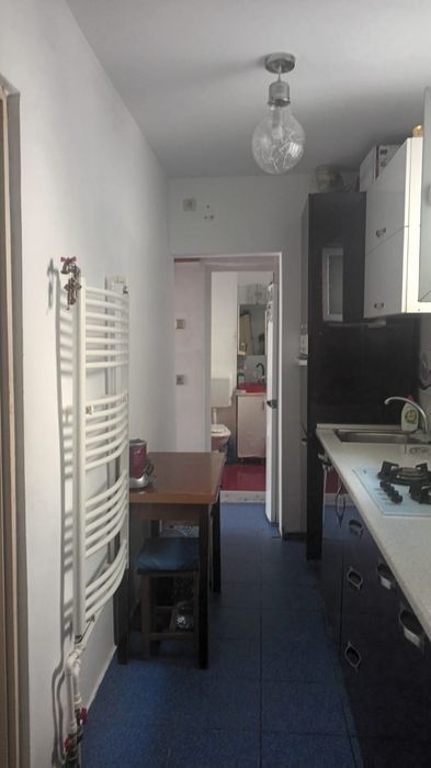 Vand apartament 2 camere, decomandat, cf II, Razboieni, Et 3/4, langa piata
