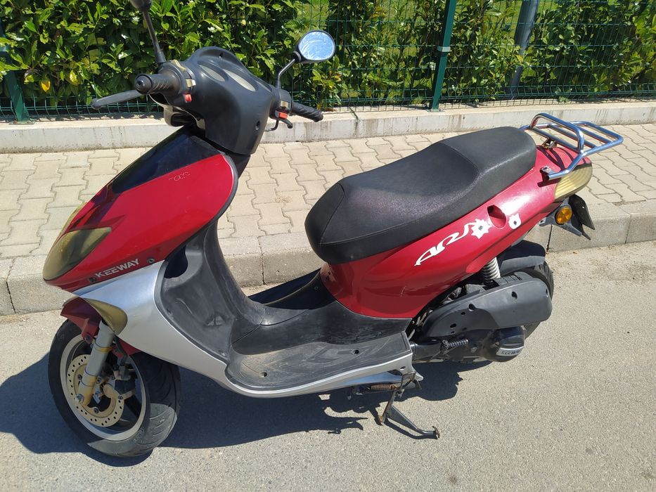 Продавам скутер KEEWAY arn 125