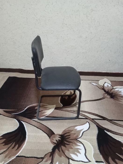 Витрины полкала стол стулар сотилади