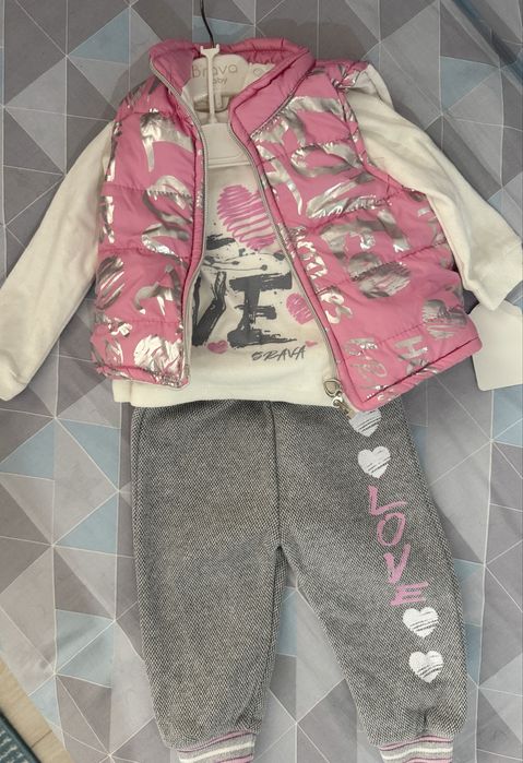 Продам детский костюм тройка