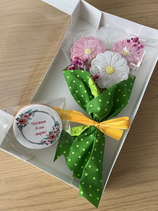 Букет от меденки в кутия