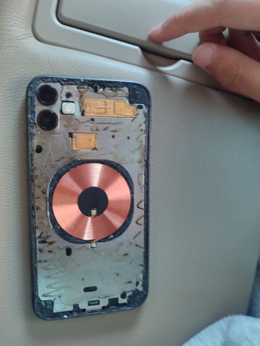 айфон 11 акб 100 менялся