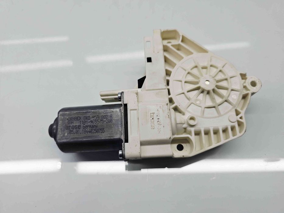 Motoras geam dreapta fata Audi A4 (8K2, B8) [Fabr 2008-2015]