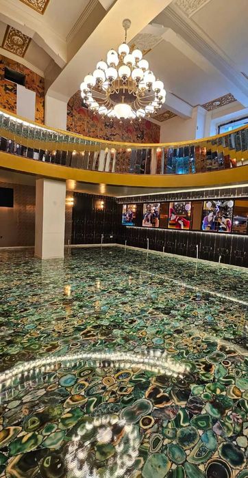 Placari podele si pereti cu imagini 3D Luminescente