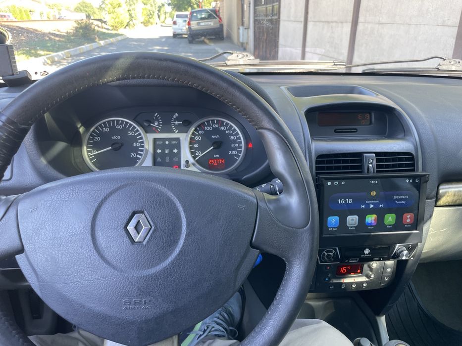 Renault Clio 2002, 3 usi, 1.5dci, 82cp, Initiale Paris