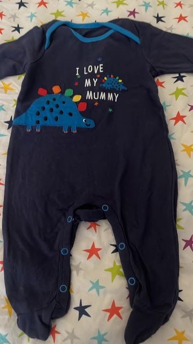 Лот дрешки 0-3м. Общо 4 евро