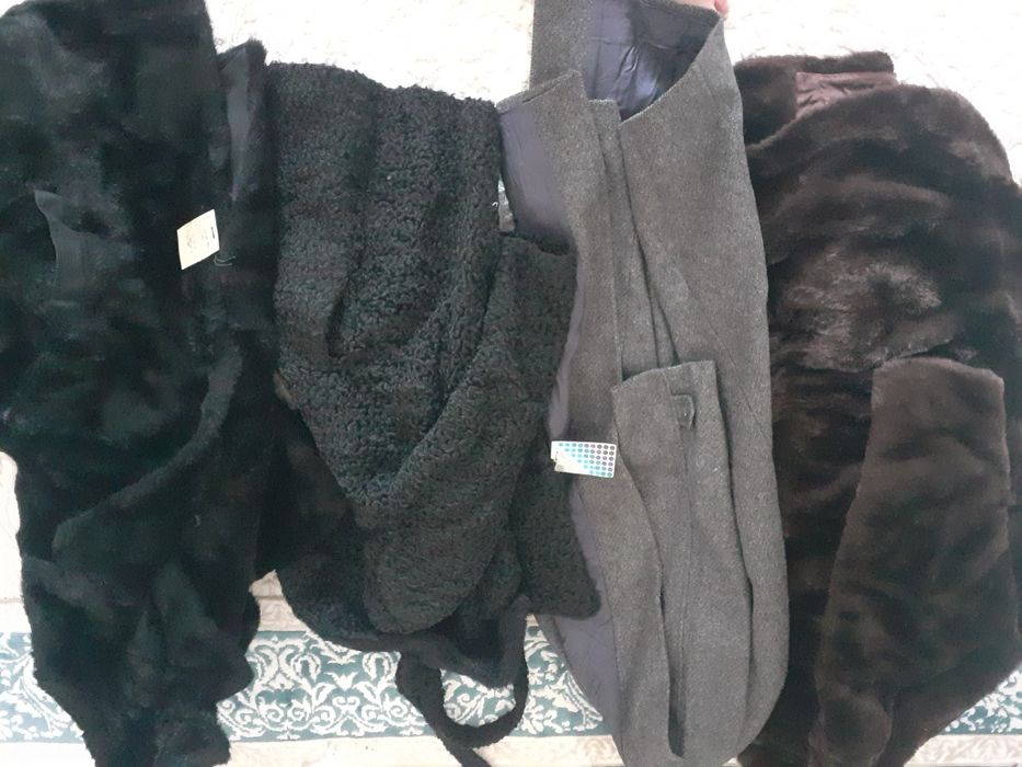 Продам новые советские пальто