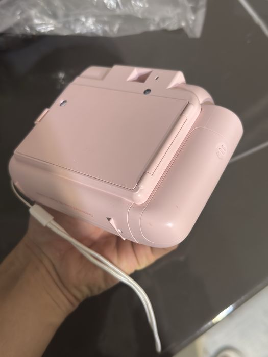 Продам почти новый instax mini