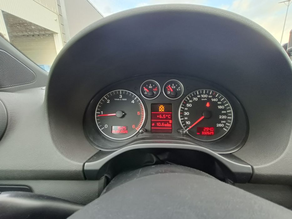 Mașină arata și merge bine pt detalii sunați la numărul afișat în anult