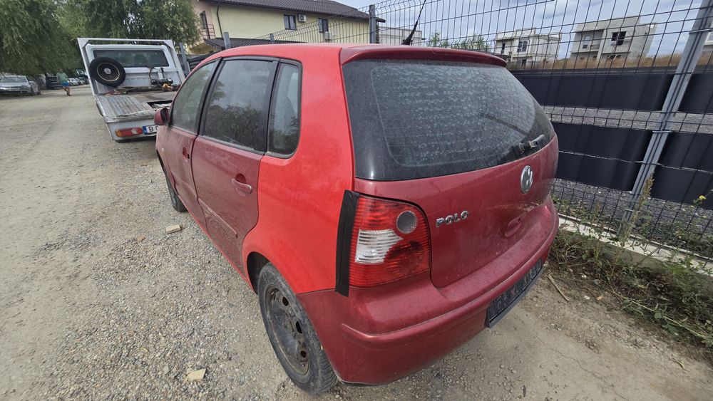 Vw polo usi aripa faruri bara Scaune usa stopuri stopuri hayon portbagaj electromotor alternator motor cutie viteze trager armatura oglinda capota 1.2