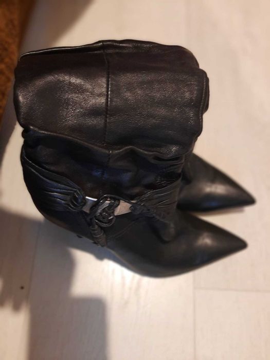 Cizme piele marimea 37 negre Made in Italy - putin folosite