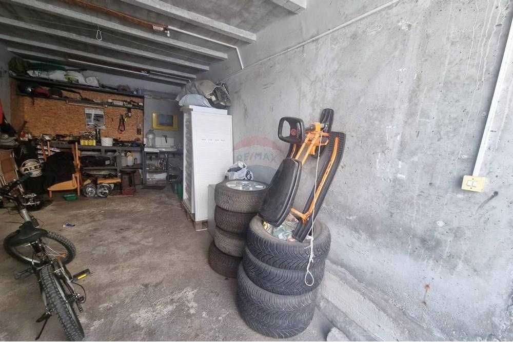 Продава се Склад в Шумен, Пазара - 20 кв.м за 1250 €/кв.м - Снимка #1