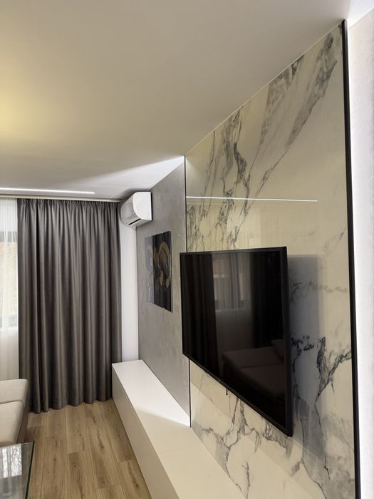 Apartament 3 camere renovat complet de vanzare sau INCHIRIAT