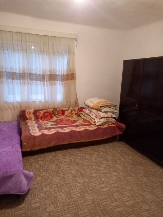 Teren de vanzare si casa la munte izolata