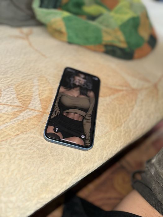 айфон 13 mini продам