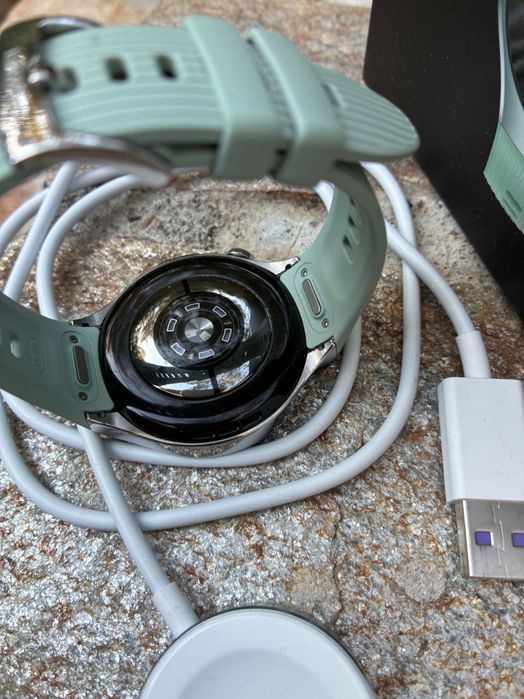 Часовник Huawei Watch 5 нов