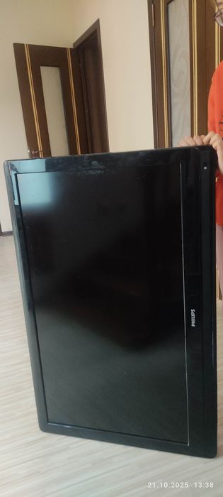 Продам телевизор плоский
