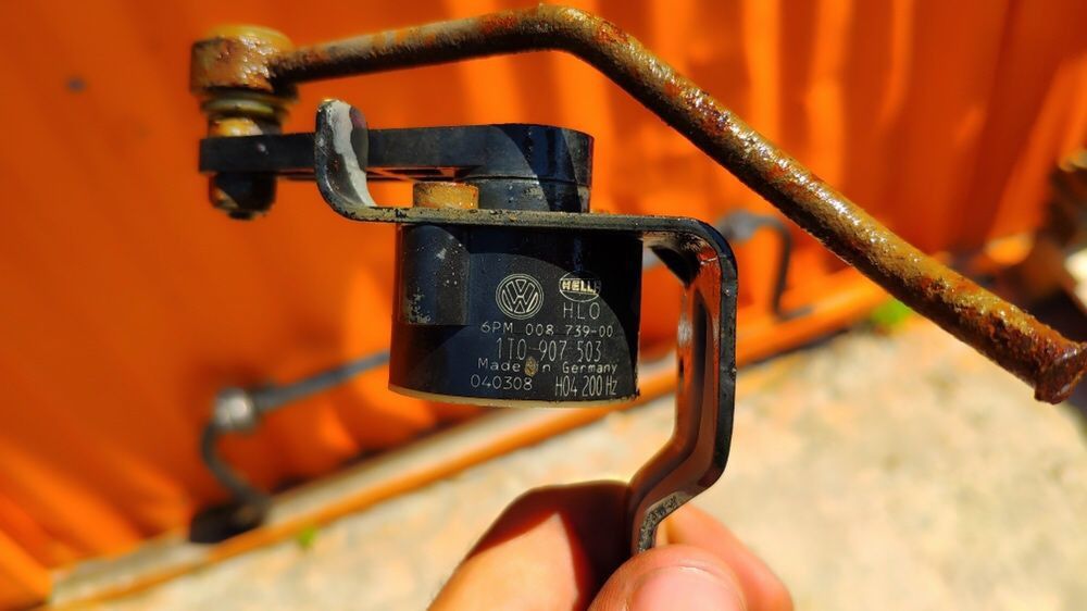 Сензор за ниво на фаровете AUDI VW Golf Tiguan Passat B6 CC Skoda