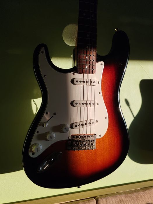 Chitara electrica Squier classic vibe 60's stangaci