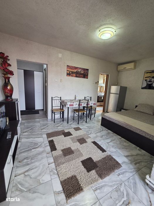 Garsoniera Bld Dorobanti-Lic Cerna etaj 4