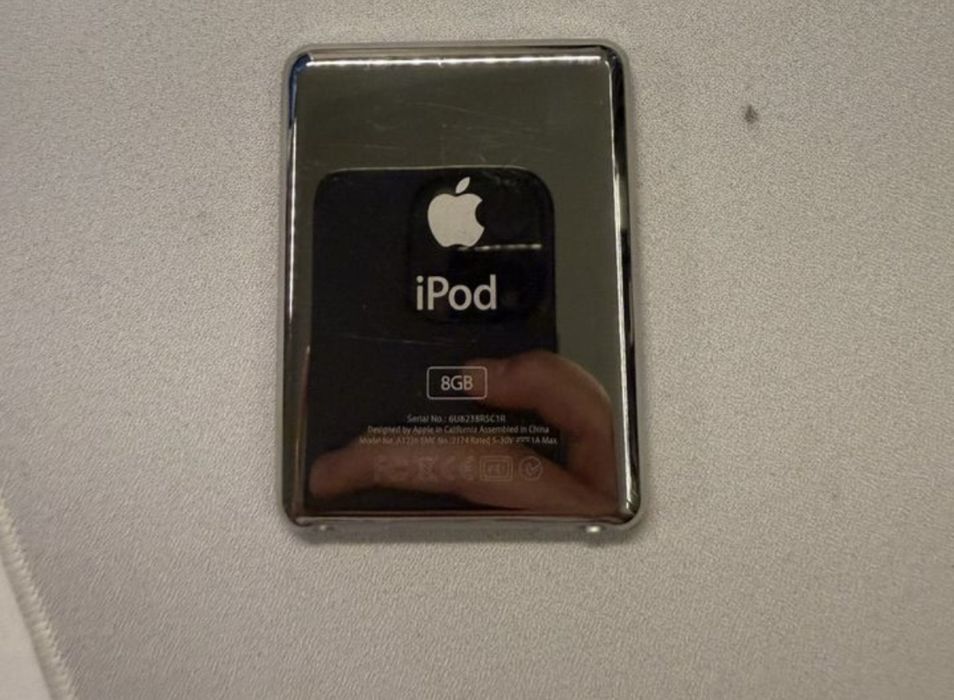 Ipod nano 3 память 8 гигов
