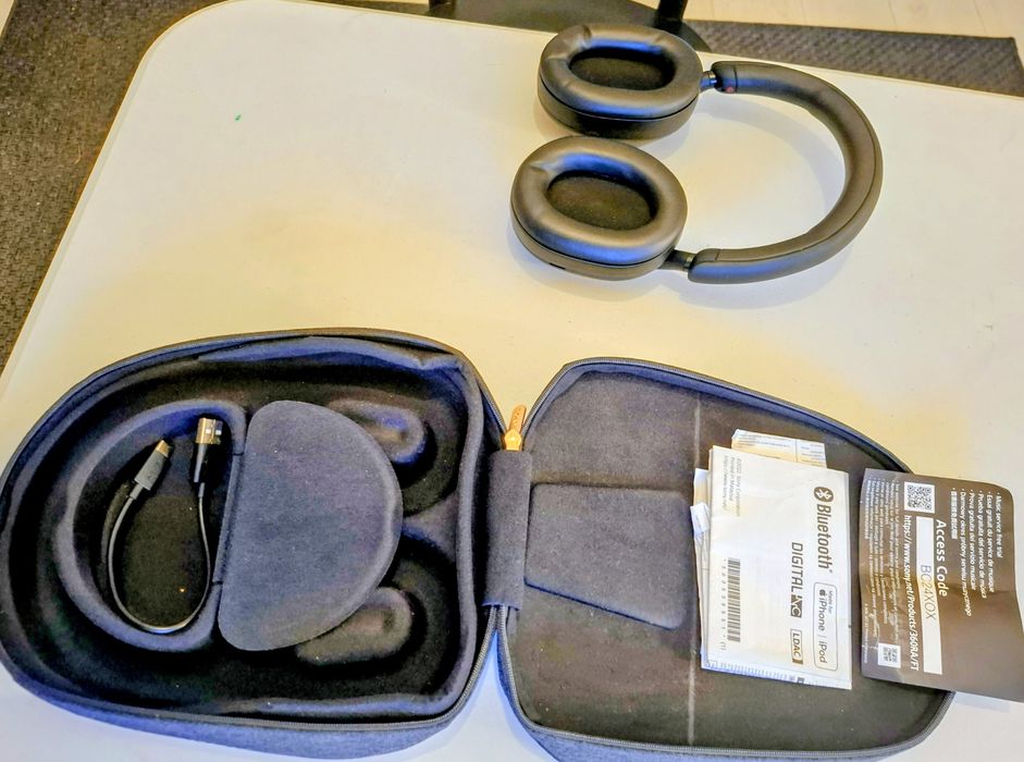 Casti Over the Ear Sony WH-1000XM5L