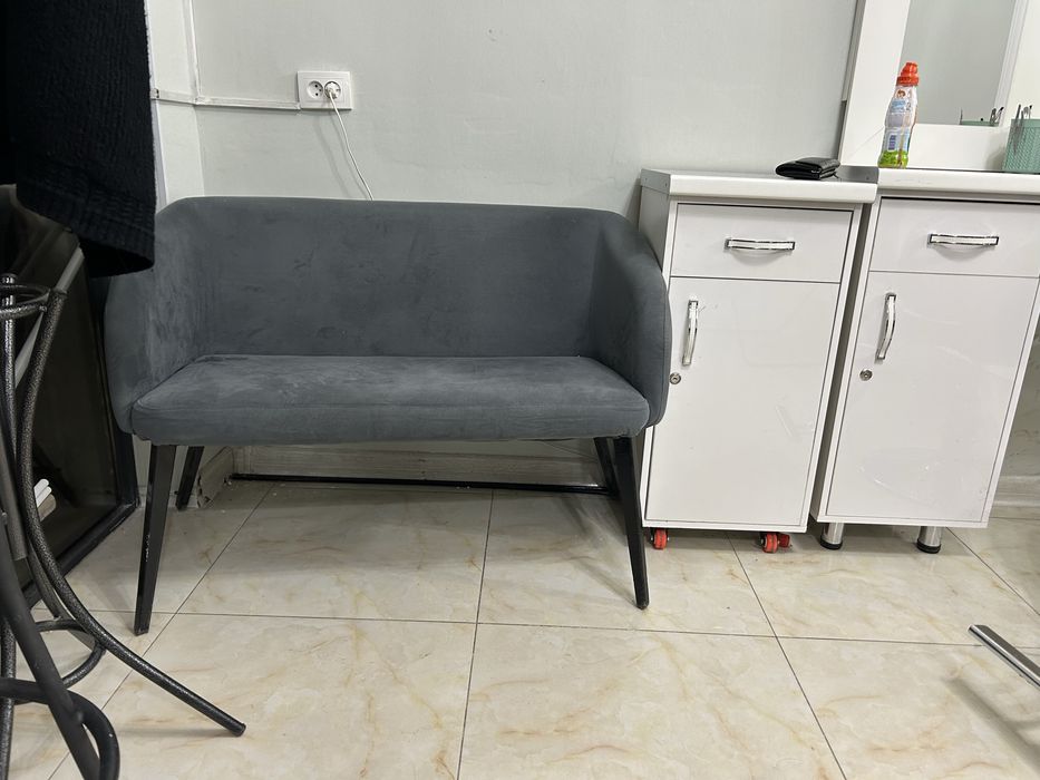 Срочно!!! Продается мебель для салона красоты