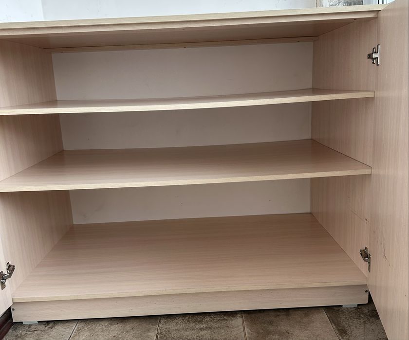 Шкаф комод бежевого цвета