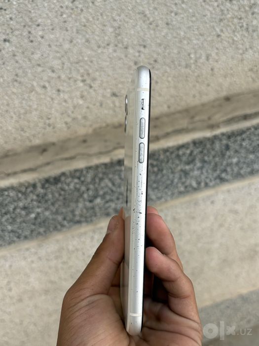 Iphone 11 srochno sotiladi narxini kelishtirip beramz