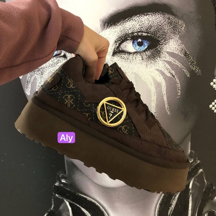 Adidasi dama si barbati