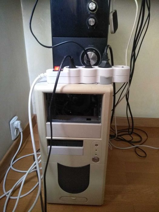 Продам компьютер б/у