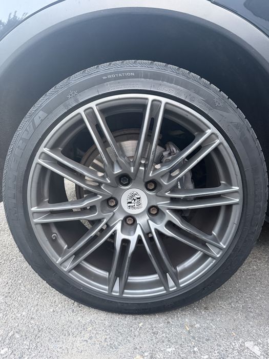 4 Anvelope 295 35 R21  DOT 06. 2024 stare foarte buna