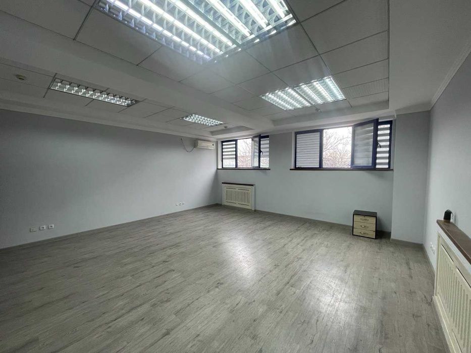 Офис 175м с мебелью в БЦ ул. Бабура напротив Яккасарайского РУВД  (ЛА)