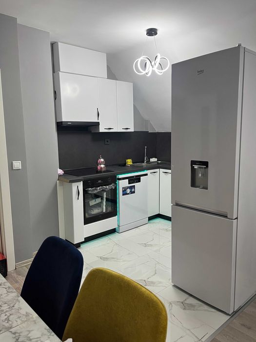 Продава се Тристаен апартамент в София, Студентски град - 92 кв.м за 3316 €/кв.м - Снимка #2