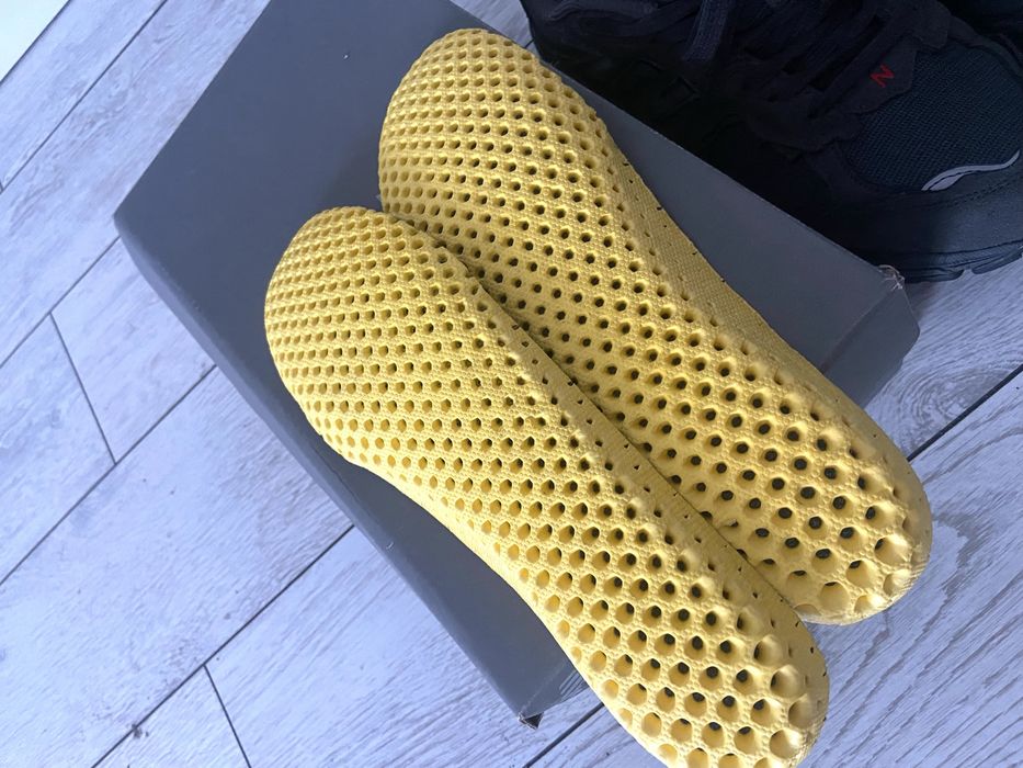 Продам кроссы New Balance