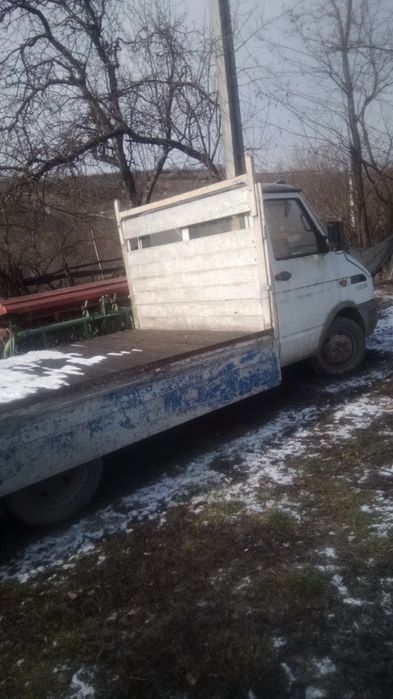 Camion Iveco daily 35-8 ne basculabil