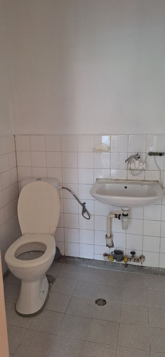 Търговско помещение, гр. Велико Търново, близо до парк Дружба