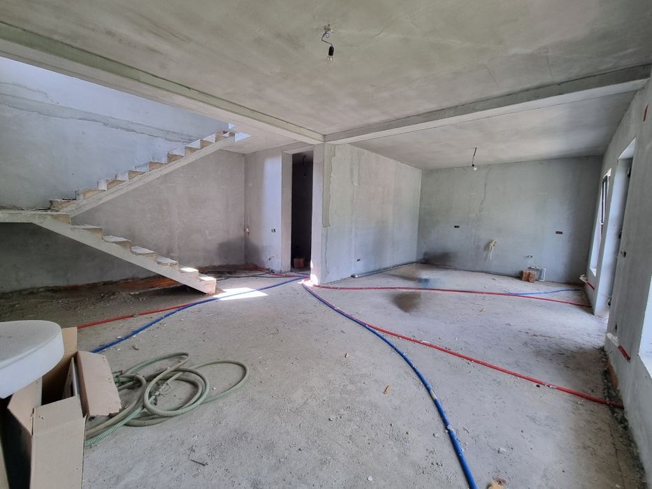 Vila noua D+P+M in Stefanesti la 2 km de Pitesti