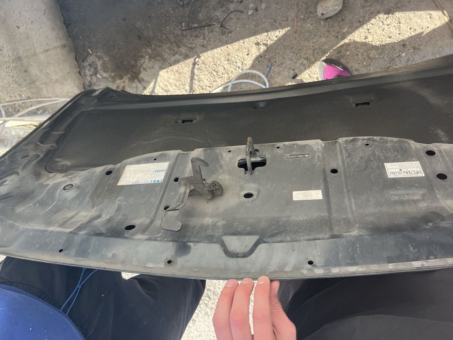 Капак за Rav4 3