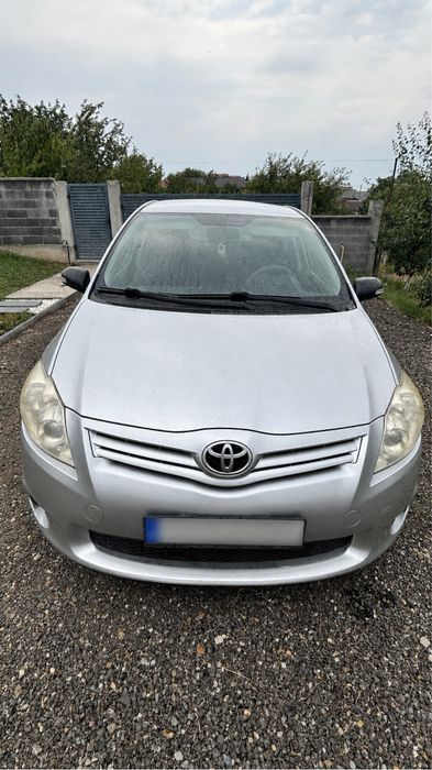 Toyota Auris 2011