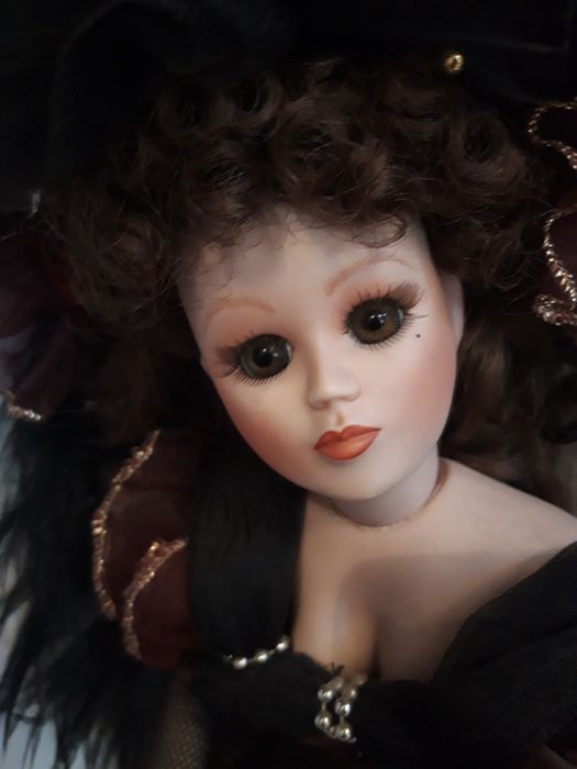 Порцеланова кукла Maryse Nicole