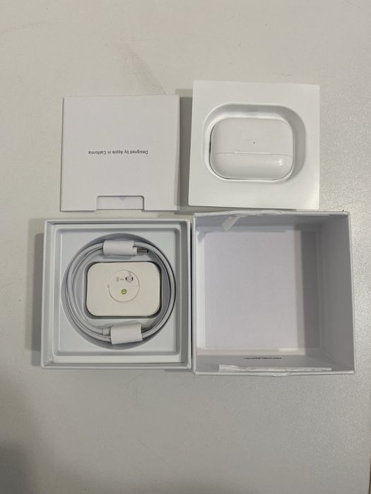 Vand 3 perechi AirPods Pro generatia 2