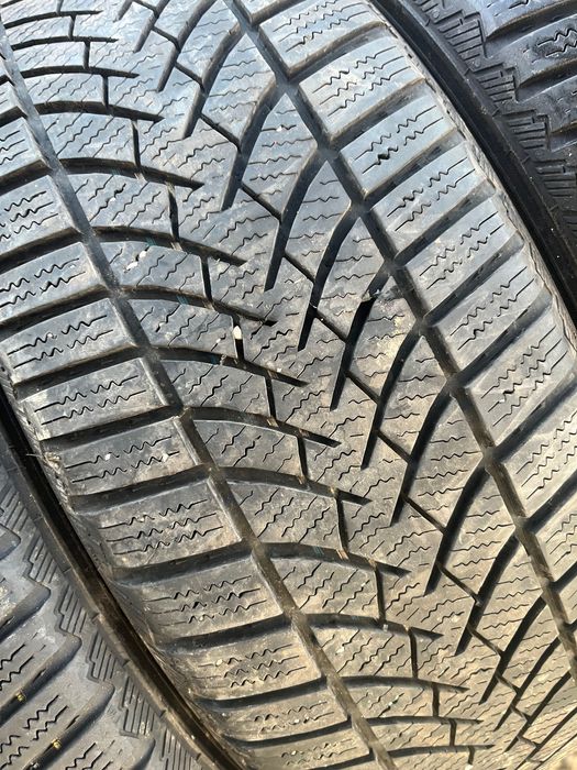 205/55 r16 de iarna 4 buc f f bune Semperit